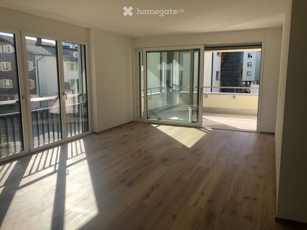 Luxuriöse 3.5 - Zimmerwohnung in Unterägeri -  Bild 1