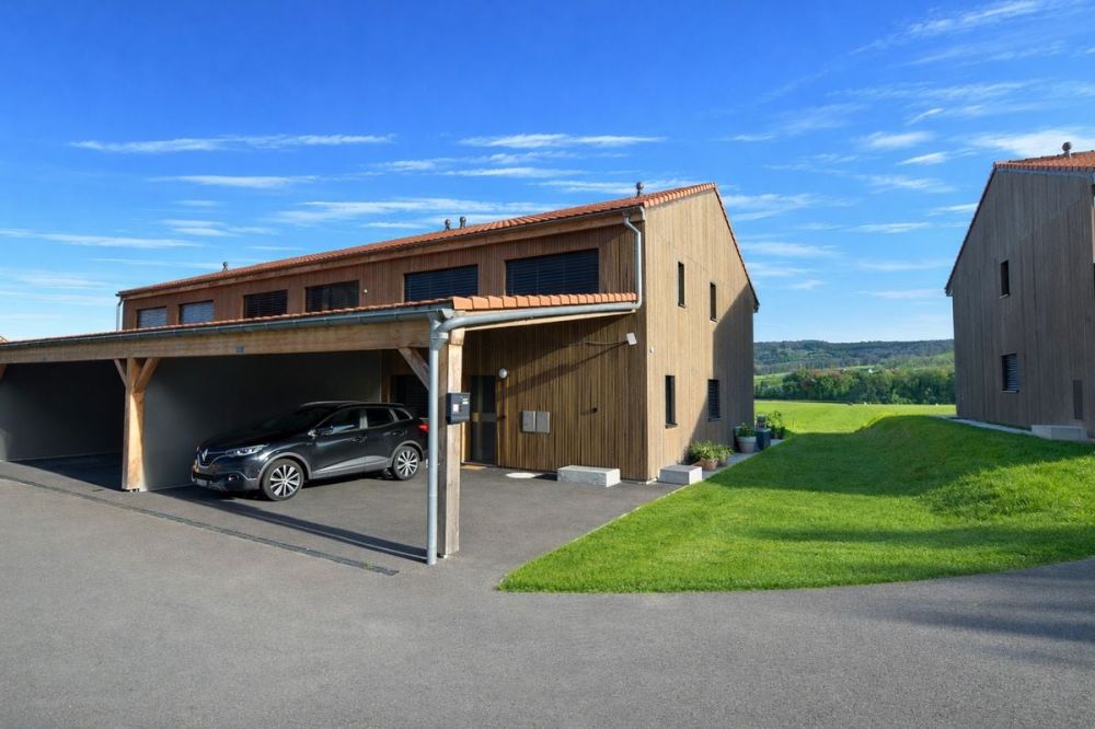 Maison jumelée avec jardin, au coeur d'un environnement paisible - Bild 1