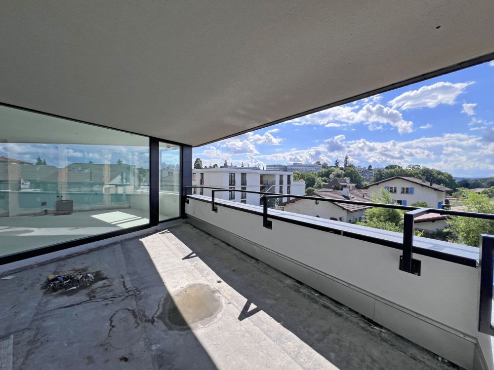 Wohnung 4.5 Zimmer mit architektonischer Eleganz, 2 Schritte vom Stadtzentrum entfernt - Lot 3 - Loggia et vue