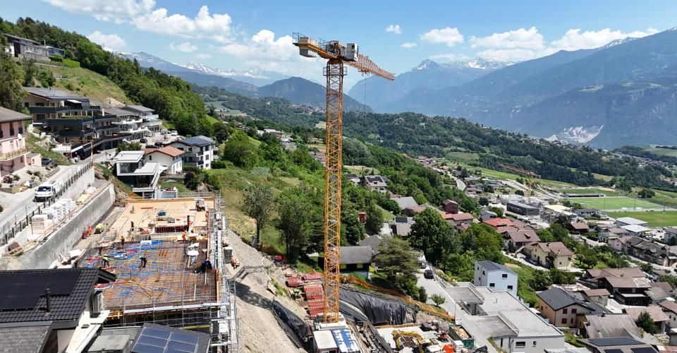 SAVIESE, splendide 4,5 pièces Vue imprenable à 180° - vaste terrasse - Appartement 4.5 pièces - image - 1