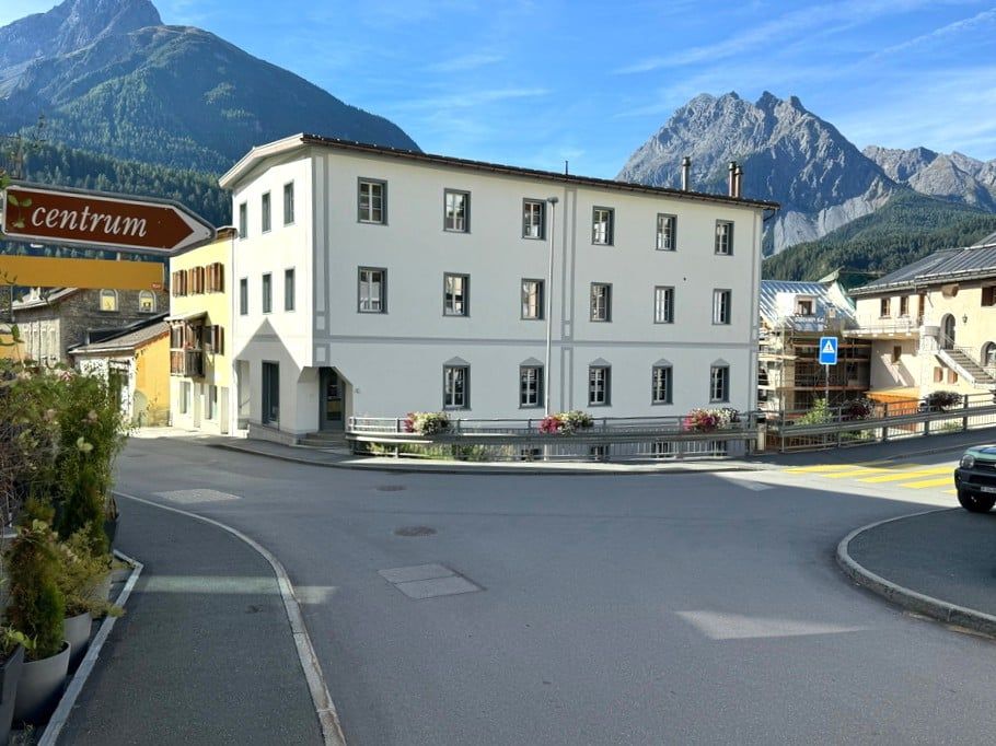 Attraktives Ladenlokal am Stradun im historischen Dorfkern von Scuol -  Bild 3
