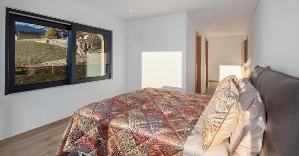 Chalet moderne de 6.5 pièces avec ascenseur, vue panoramique et finiti - Chalet 6.5 pièces - image - 8