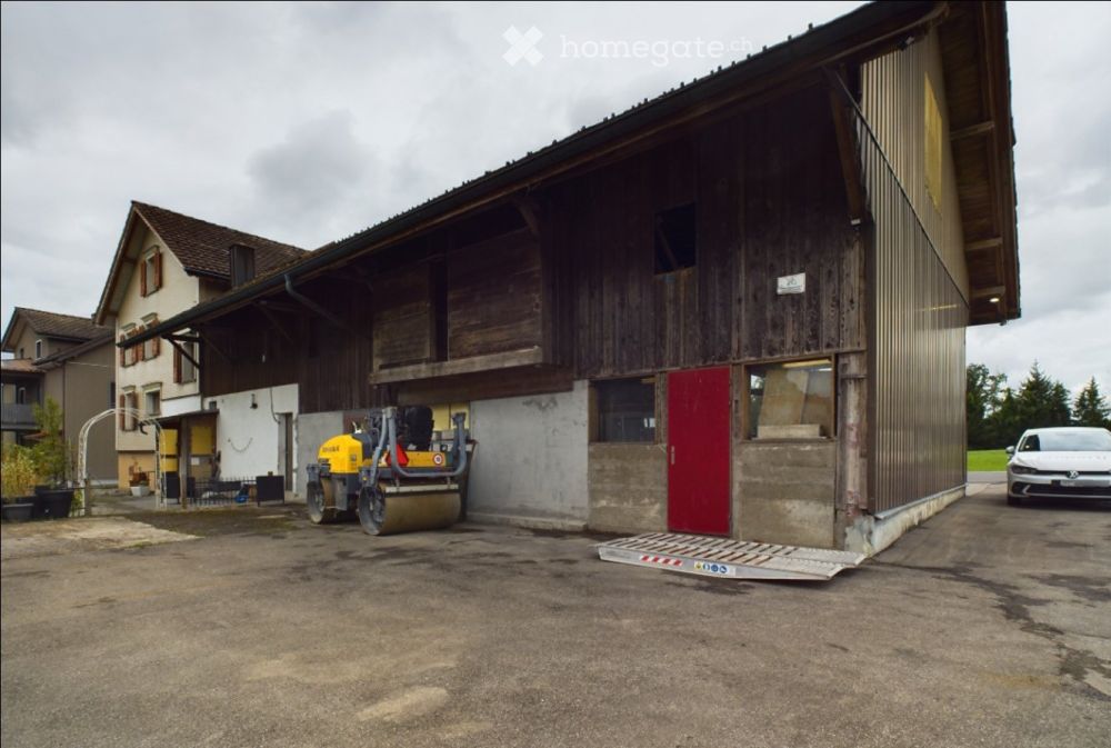 9 Zimmer-Ein- oder Mehrfamilienhaus mit Werkhof -  Bild 2