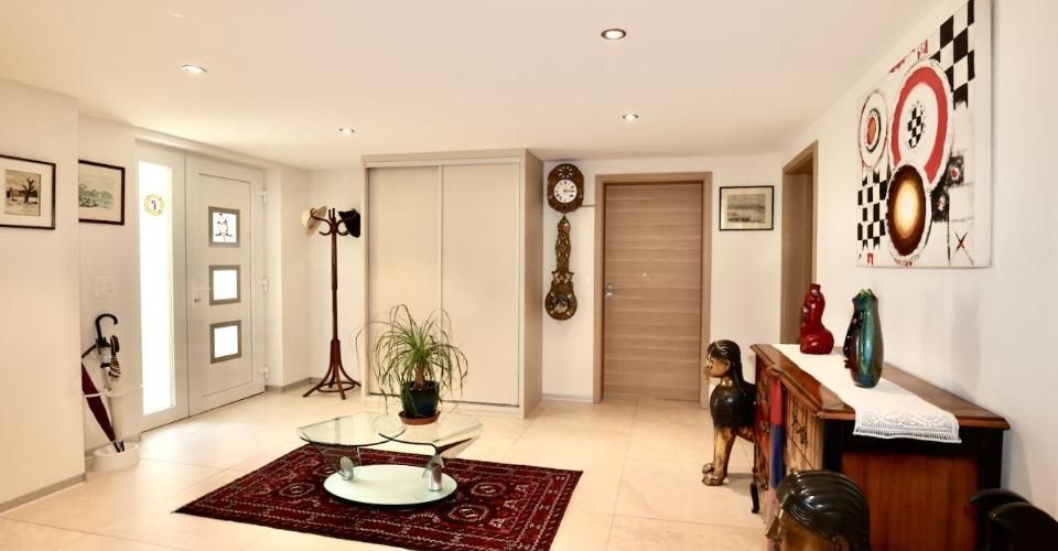 Haut standing pour cette villa de 5.5 pièces à Montignez dans le Jura. - Villa 5.5 pièces - image - 3