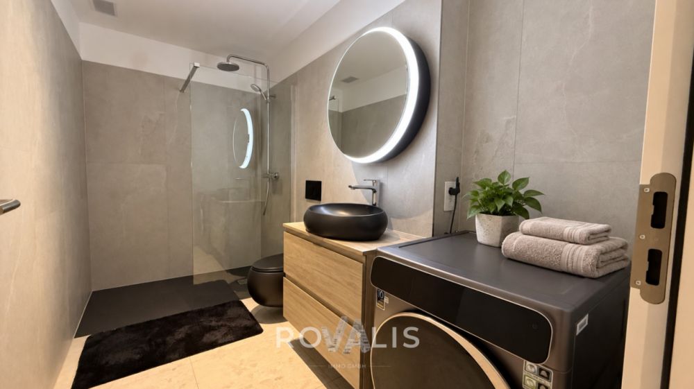 Möblierte 2.5-Zimmer-Wohnung mit Weitblick in Ried-Brig - Bad