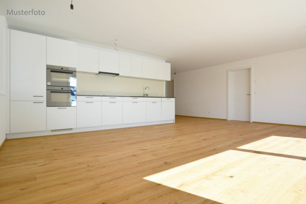 Kernsanierte 4½ Zi.-Ferienwohnungen mit Balkon -  Bild 3