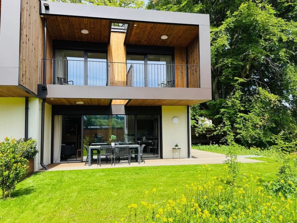 Maison de ville dans un parc arboré et privé -  Bild 1