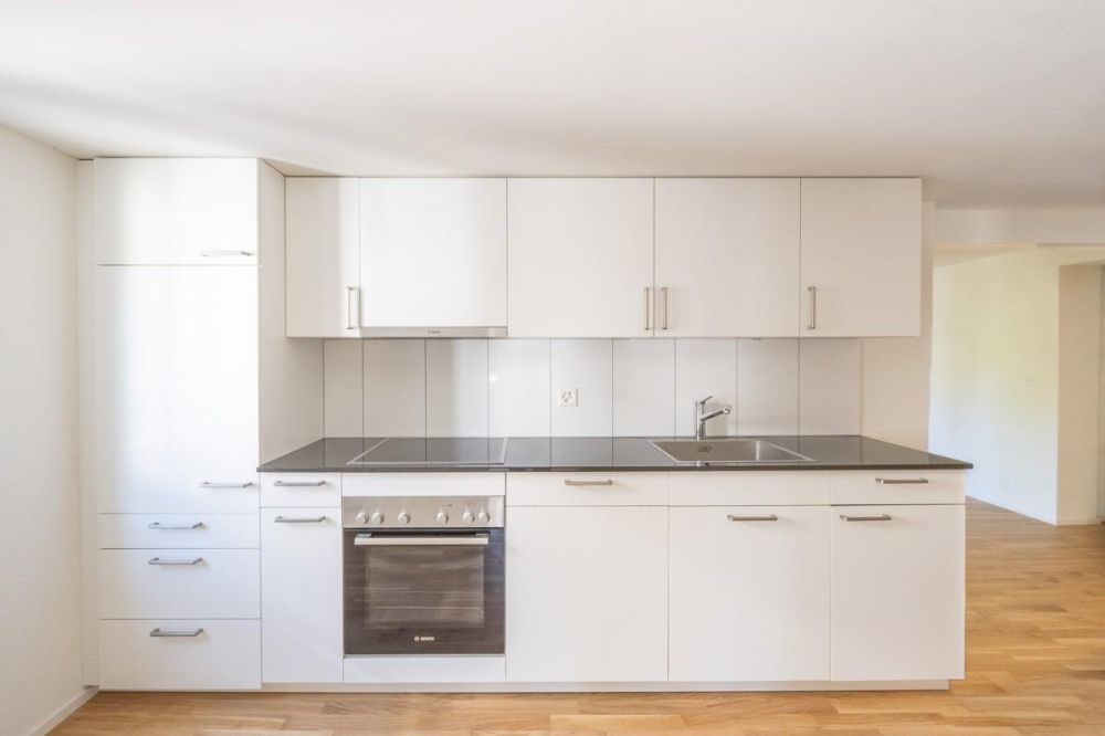 frisch renoviertes Mehrfamilienhaus mit 10 Einheiten - Küche