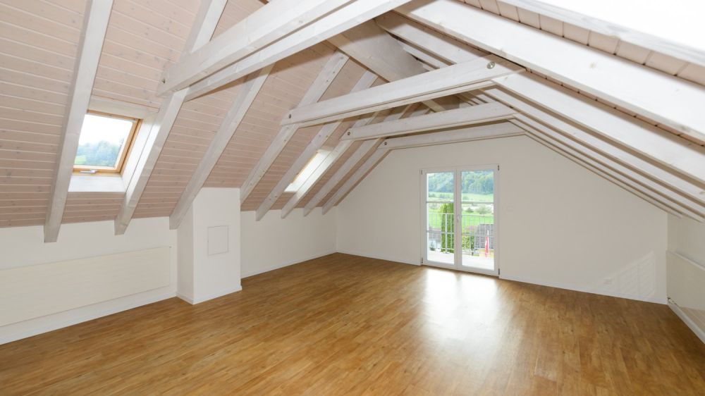 3 ½-Zimmer Dachwohnung mit viel Charme am "Stadtrand" von Elgg - Bild 1