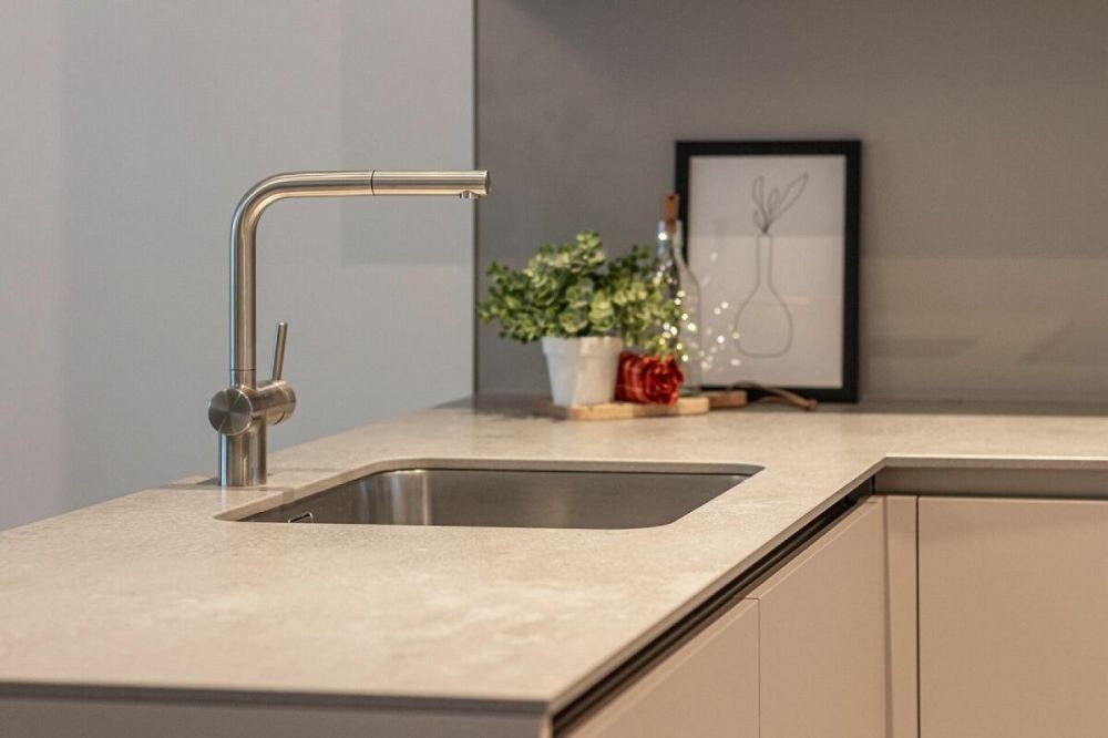 PREGASSONA · ELEGANTE ATTICO DI 2½ LOCALI CON TERRAZZA · POSSIBILITÀ RENT TO BUY - Bild 3