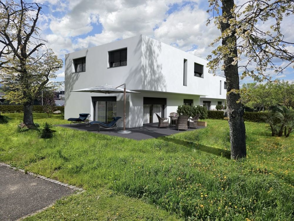 Magnifiques villas de 5.5 pièces avec beau terrain plat et vue dégagée - Bild 1