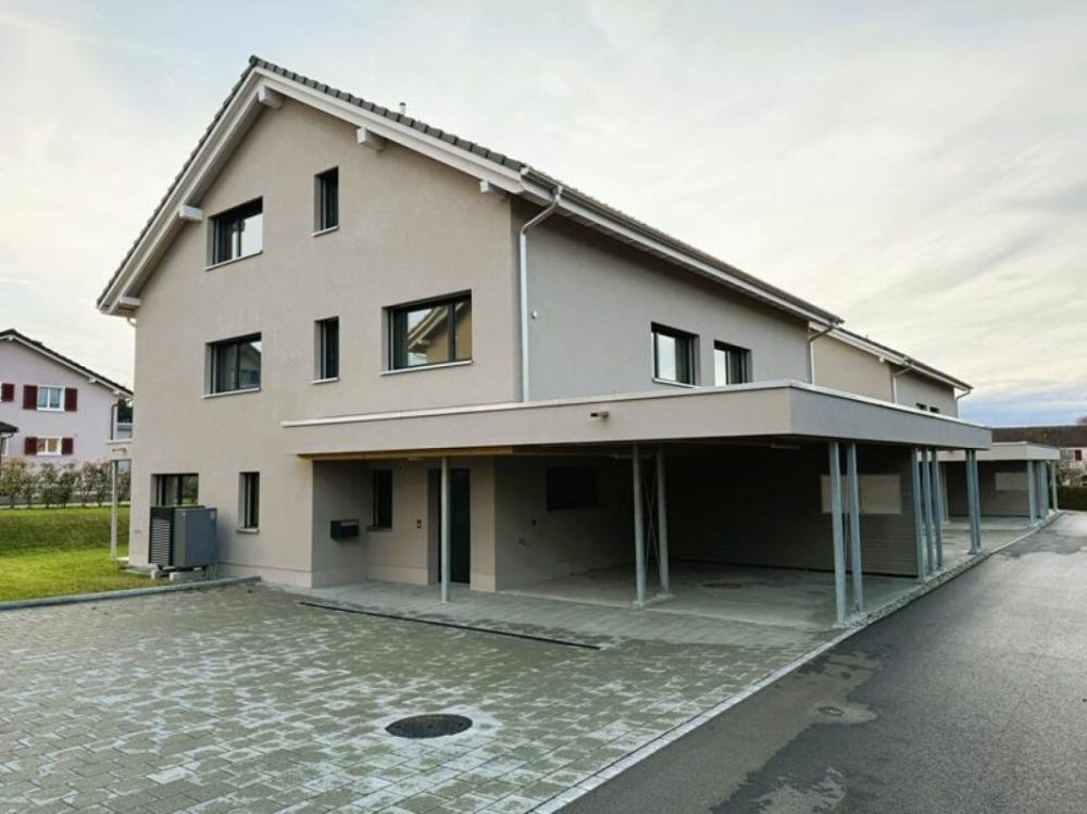 Hochwertige und moderne 5.5-DEFH mit sehr viel Platz in Niederglatt SG - Bild 2