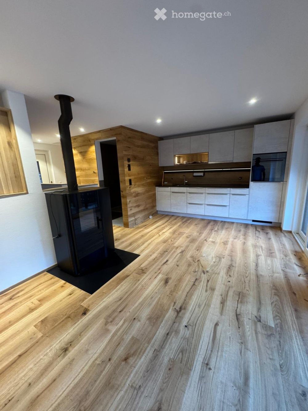 Erstvermietung" Charmanter 2.5-Zimmer-Stallumbau an ruhiger Lage in Curaglia -  Bild 4