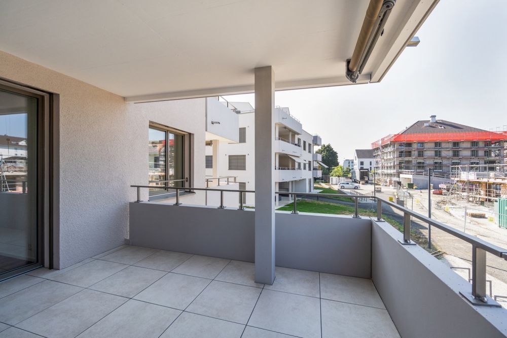 attraktive 3½-Zimmer-Wohnung Erstbezug -  Bild 1