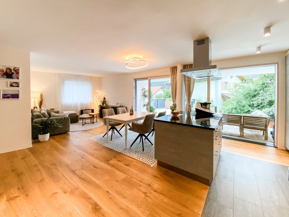 Moderne 3.5-Zimmer Neubau-Erstwohnung -  Bild 1