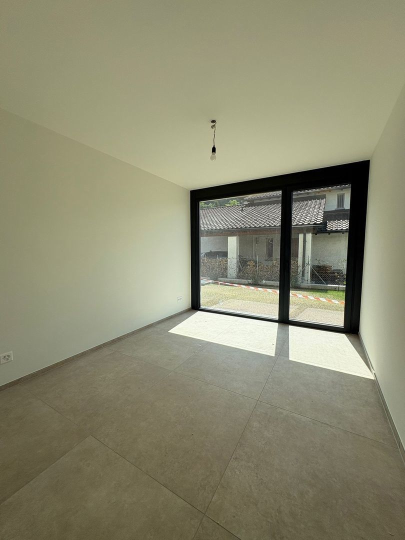 Elegante appartamento di 4.5 locali con giardino privato a Giubiasco -  Bild 7