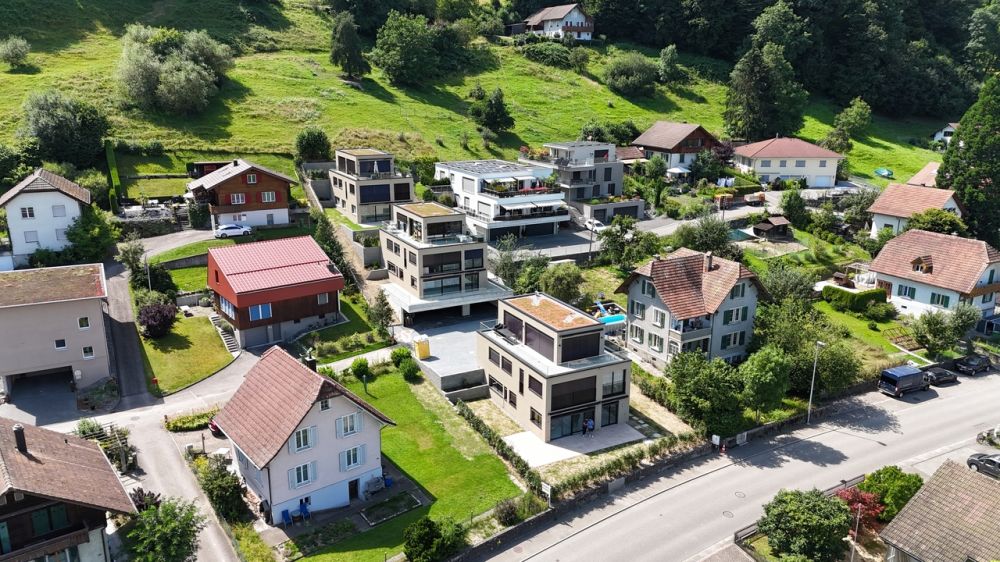 Moderne 3,5-Zimmer-Terrassenwohnung im Neubau-Zweifamilienhaus - Bild 7