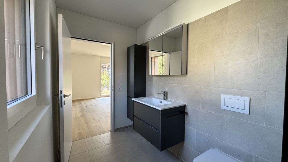 Exquisiter Innenausbau und sofort bezugsbereit! - Bild 12