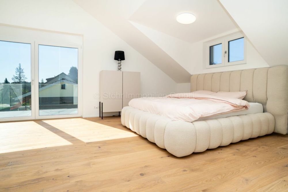Stilvoller Neubau mit durchdachtem Raumkonzept und vielseitigen Nutzungsmöglichkeiten -  Bild 12