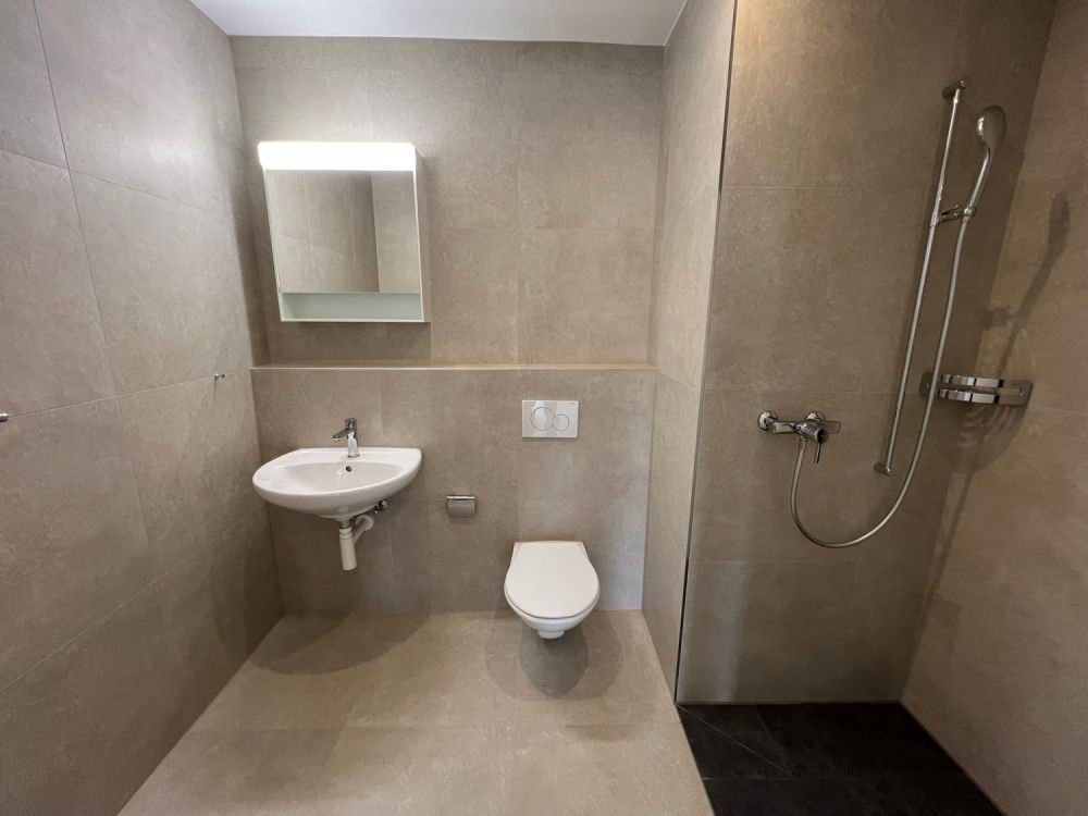 Moderne 2.5-Zimmer-Dachwohnung im Neubau – sofort verfügbar in Wil SG -  Bild 8