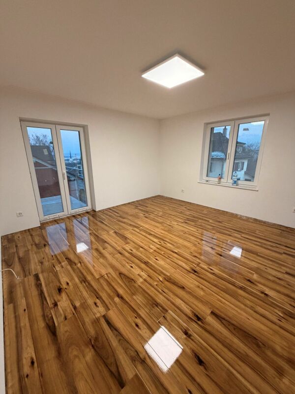 Einziehen und wohlfühlen - Kernsaniertes MFH mit Seesicht - Bild 3