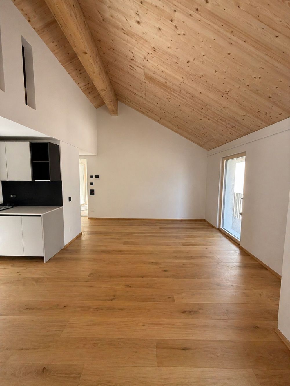 NUOVA COSTRUZIONE MINERGIE :APPARTAMENTO 3,5 LOCALI CON BALCONE - MÖGLICH ALS ZWEITWOHNSITZ -  Bild 4