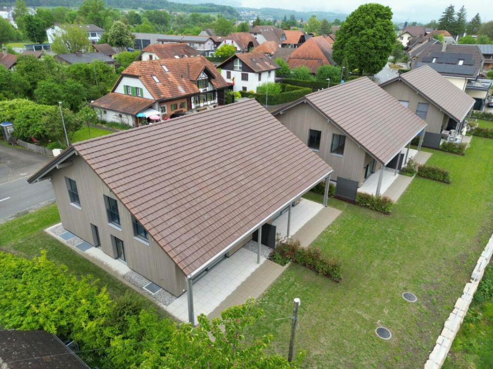 Topmodernes 5,5-Zimmer-Doppel-EFH in Schwadernau BE - Bild 2