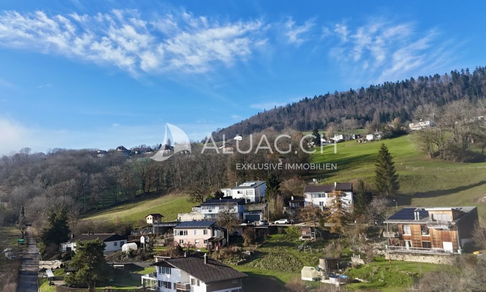 MODERNES WOHNEN OBERHALB DER STADT BIEL - Lagebild