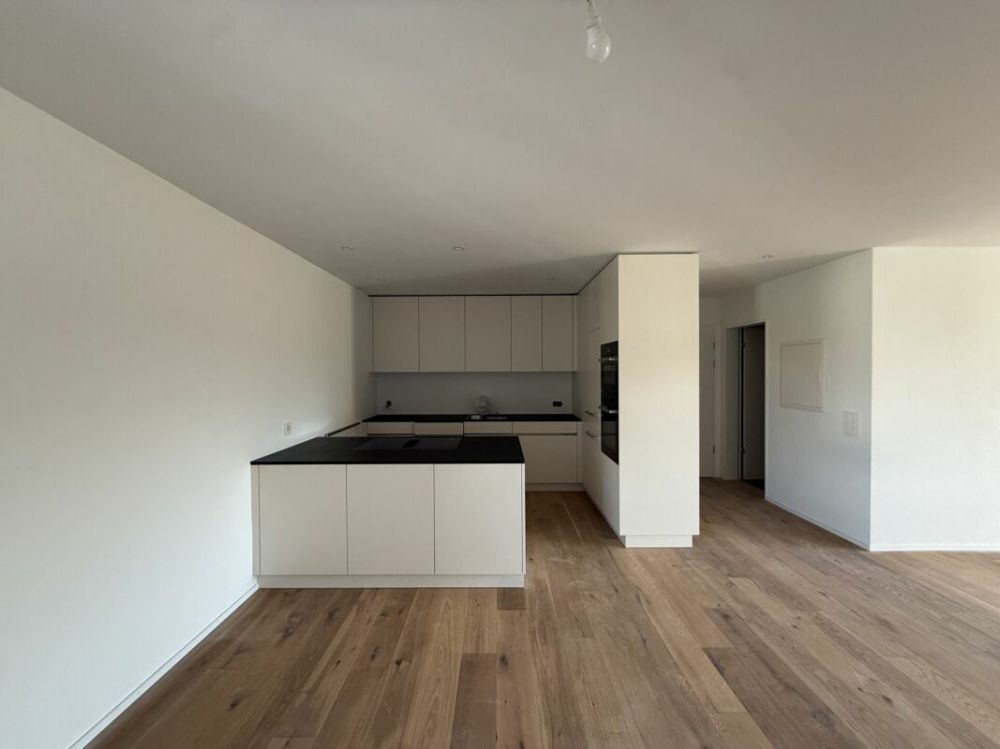 Neubau Eigentumswohnung an zentrumslage mit Balkon! -  Bild 2