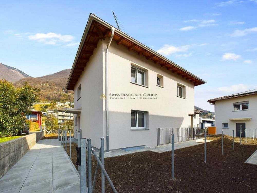 Modernes Einfamilienhaus in Cugnasco 246 m2 -  Bild 1