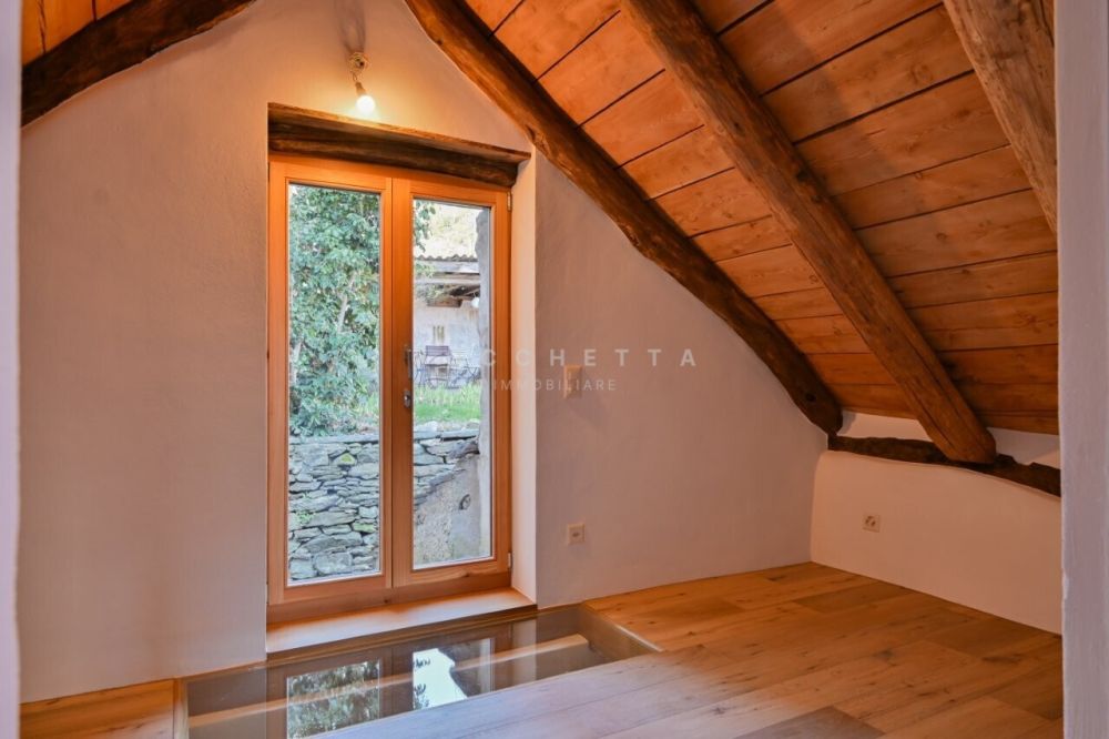 Caratteristica casa interamente ristrutturata con grande locale hobby -  Bild 13