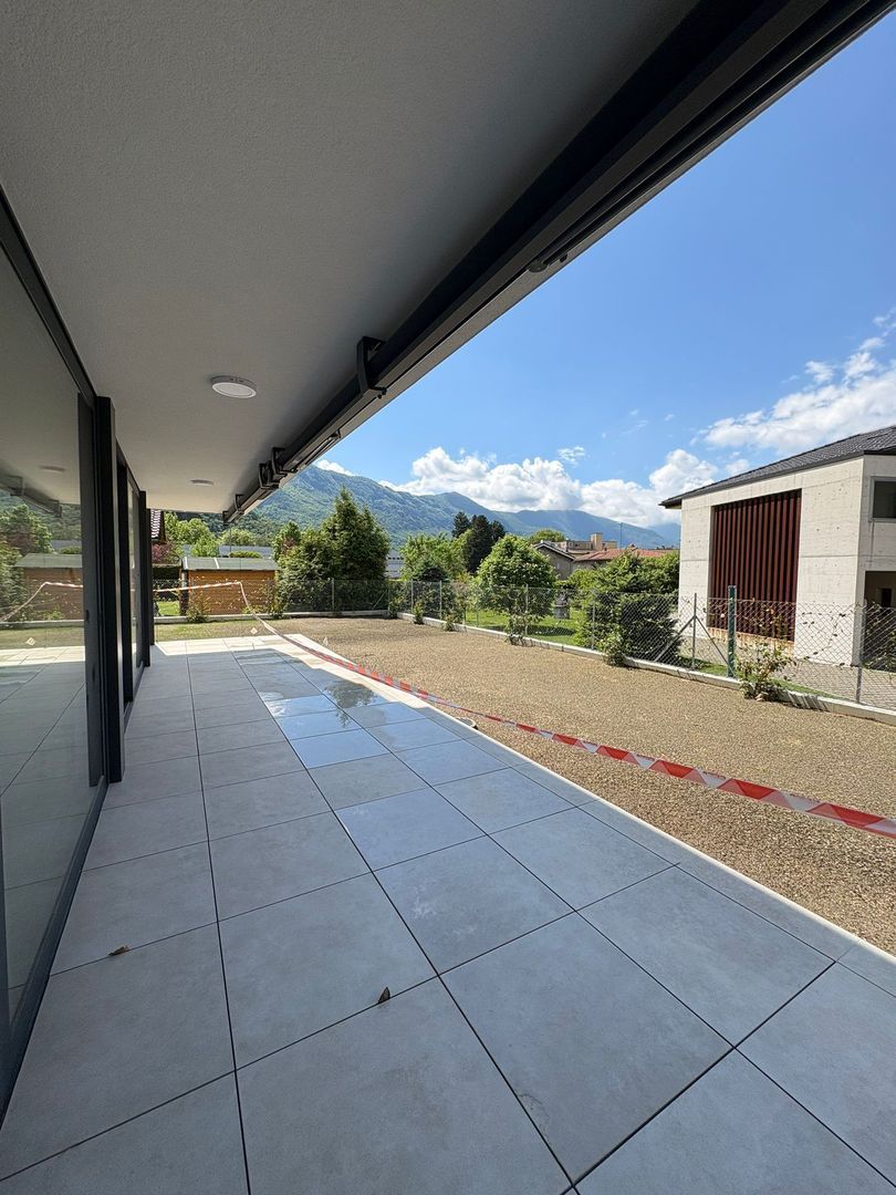 Elegante appartamento di 4.5 locali con giardino privato a Giubiasco -  Bild 3