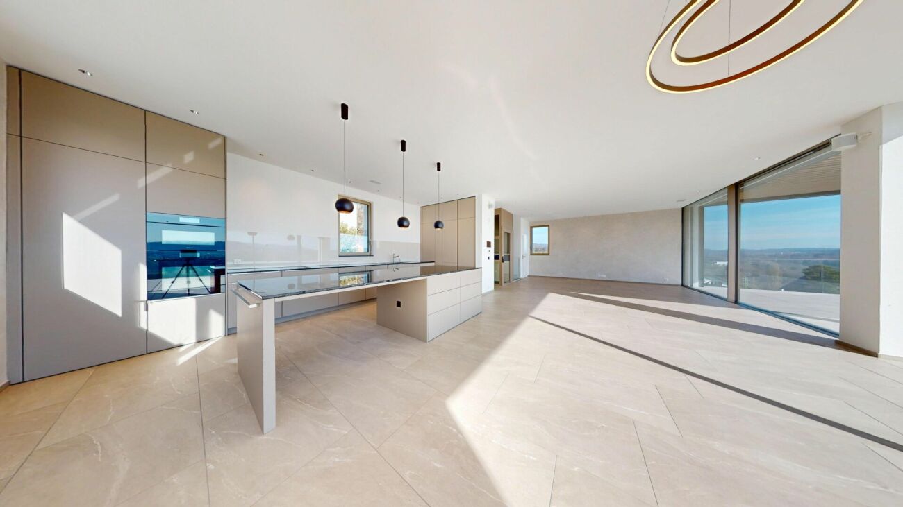 Traumhaus mit moderner Technik, Solaranlage und spektakulärer Terrasse in Auenstein - Bild 7