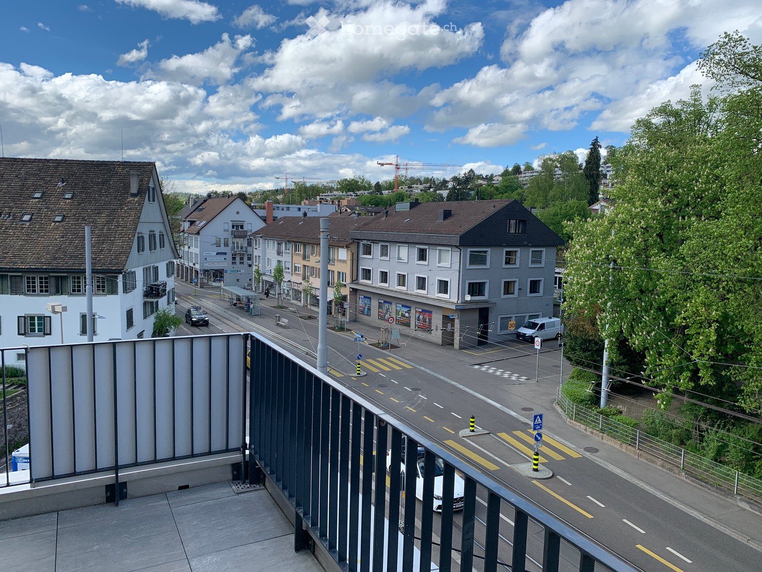 2 TAGE DER OFFENEN TÜRE !! CHARMANTE 2.5-ZIMMER ATTIKAWOHNUNG - 4 TERRASSEN – ZENRTAL IN HÖNGG - Bild 10