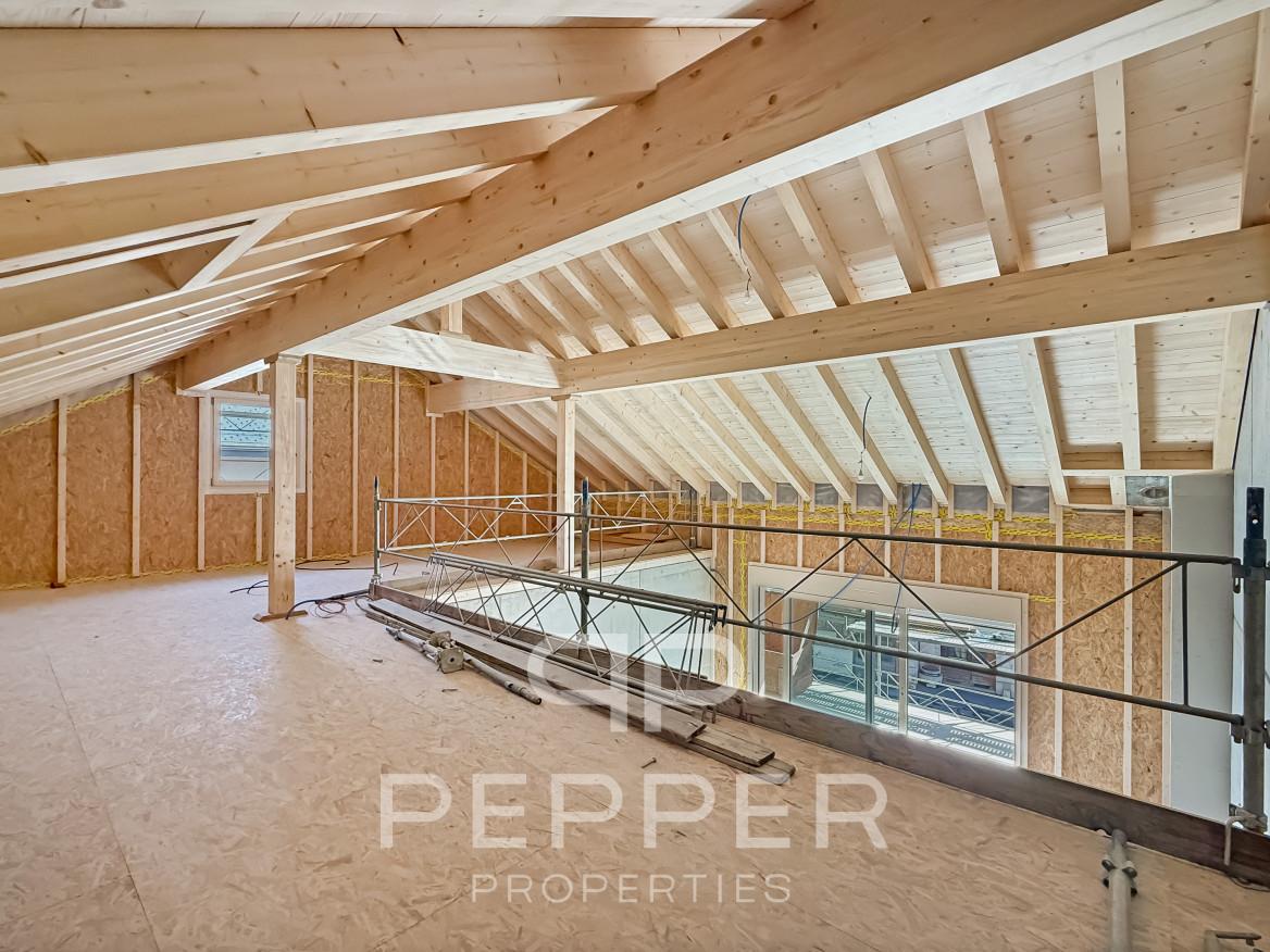 Très spacieux 4,5p neuf en attique avec vaste mezzanine - Bild 9