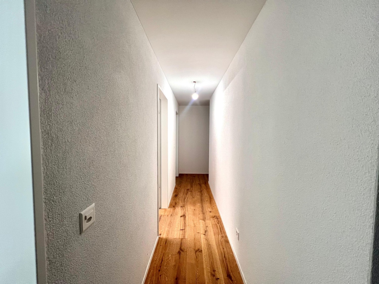 Neubau Erstbezug - Hochwertiges 5.5 Zimmer Reihenhaus mit Garten -  Bild 11