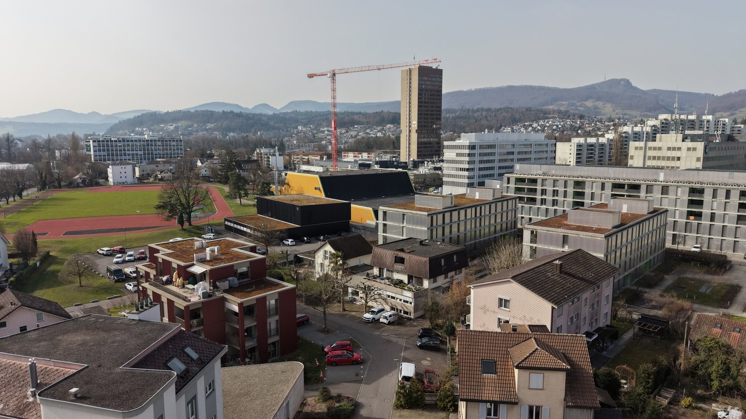 Charmante 4.5 Zimmer-Dachwohnung im Telli -  Bild 2