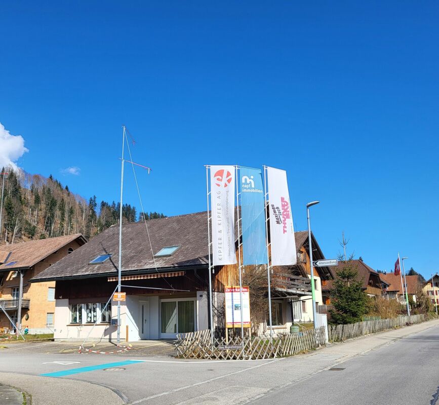 Moderne 5.5-Zimmer-Maisonette-Eigentumswohnung - wie Doppelhaushälfte an ruhiger, naturnaher Lage! - Bild 3