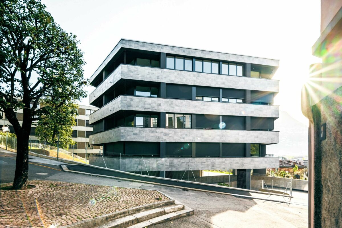 Grosszügiges Attikawohnung mit spektakulärem Seeblick - Bild 8