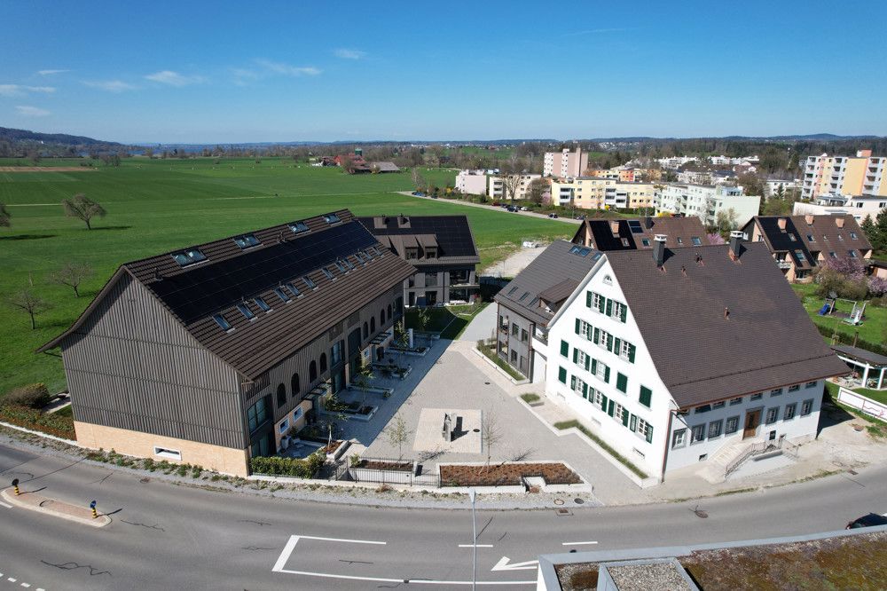Wohnen im geschichtsträchtigen Bauernhaus. - A1_Rällikerhof_Mönchaltorf