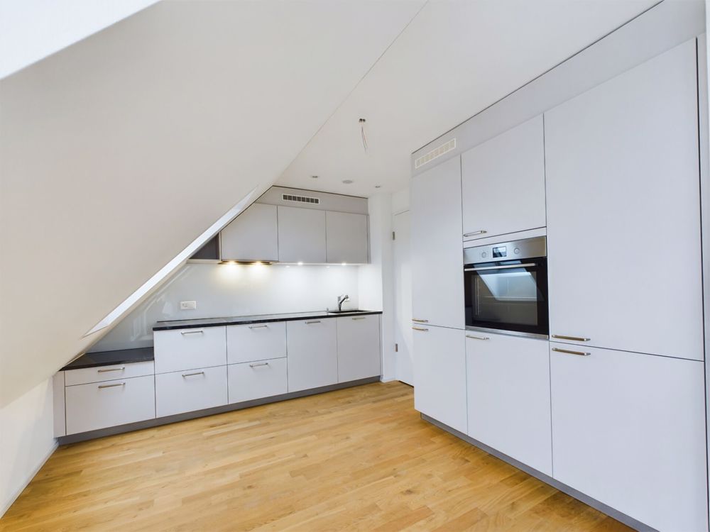 Wohnen mit Weitblick: Exklusive 3.5-Zimmer Dachwohnung in Thayngen - Bild 2