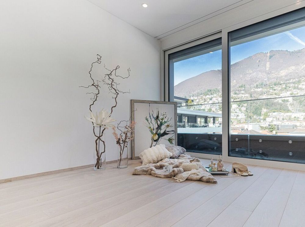 Lussuoso e centrale attico da sogno con ampie terrazze e tetto panoramico a Locarno - Bild 6