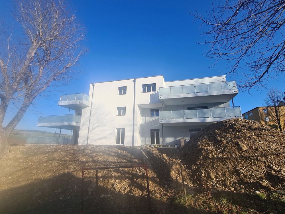 Splendide attique tout neuf en PPE de 3,5 pièces avec place de parc dans le garage - Bild 5