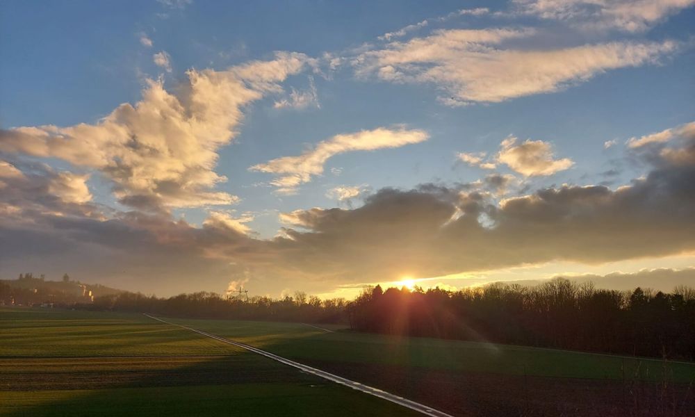 Helle Attikawohnung mit viel Abendsonne - Bild 2