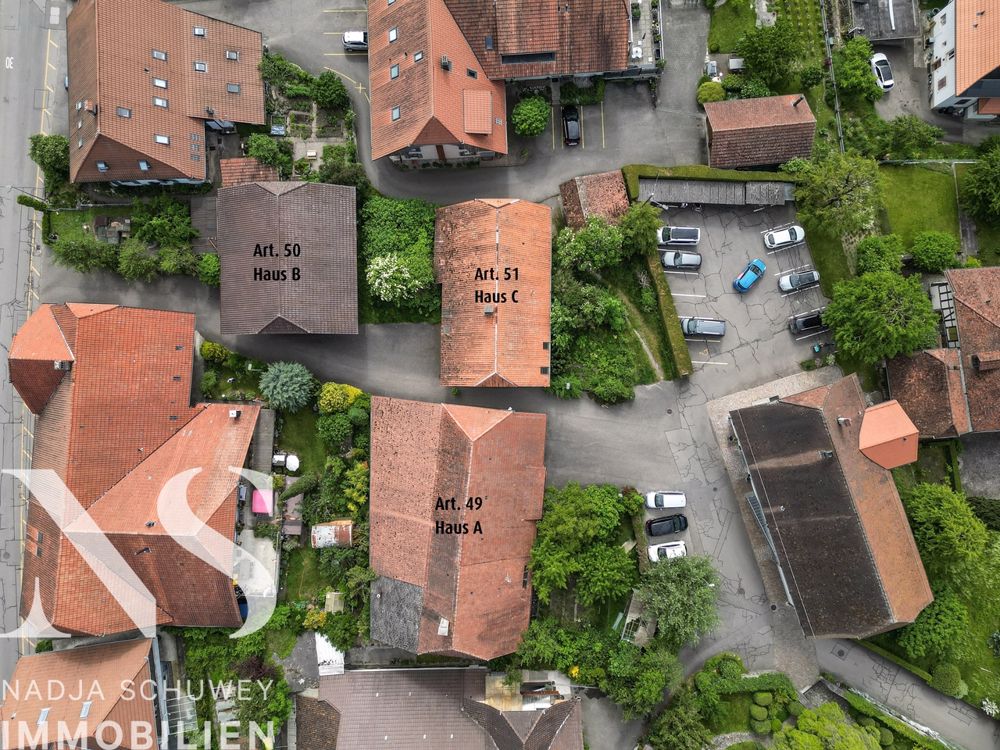 Neues Wohnen im alten Dorfkern - 3.5 Zimmer Wohnung 1. OG - Bild 2
