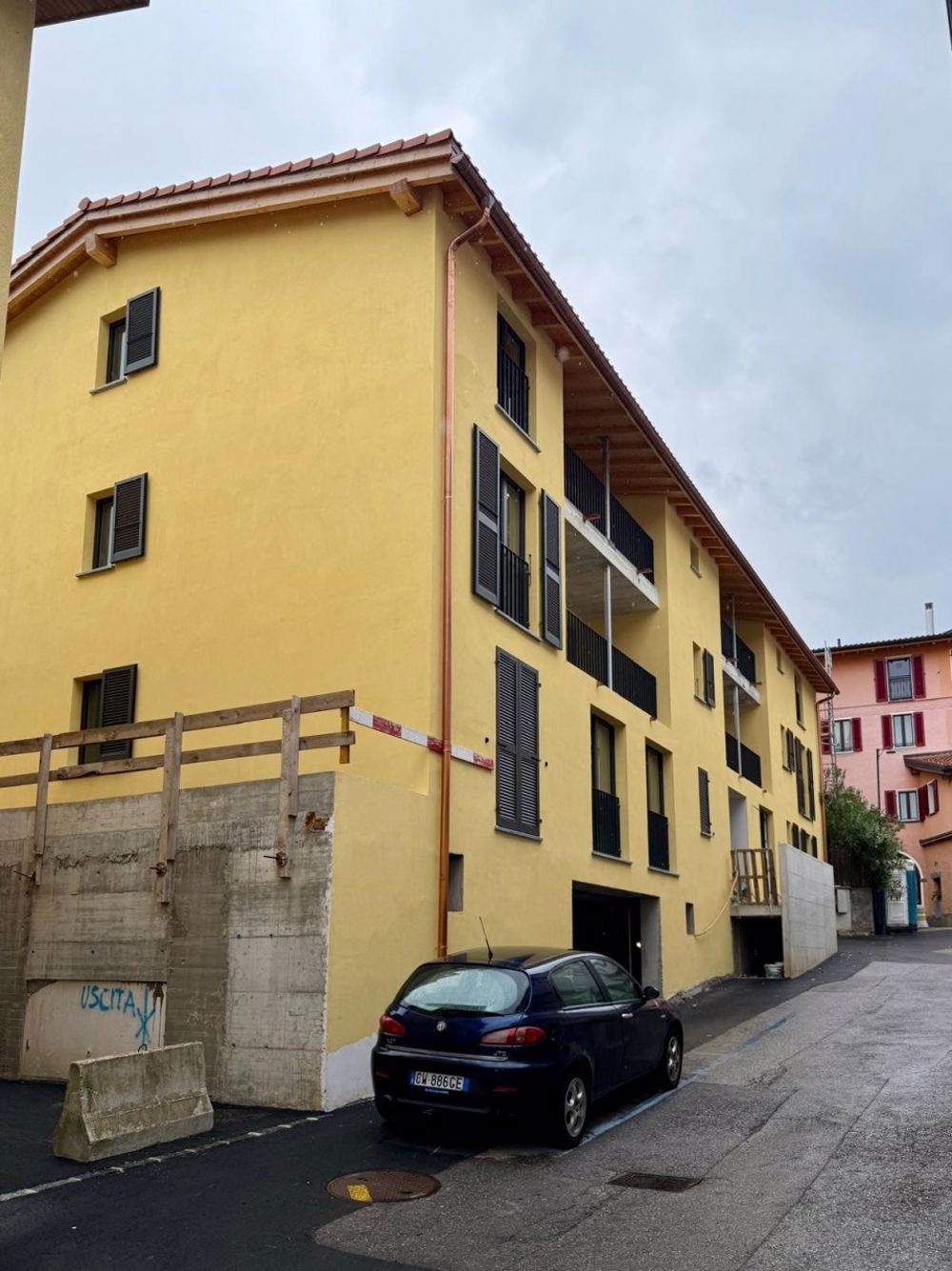 Nuovo e ampio 4.5 locali in affitto a Cadro - Bild 1