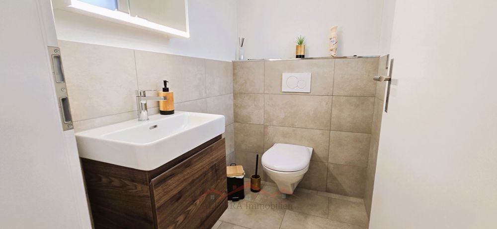 Moderne Einfamilienhaus in Brittnau Ihr Traumhaus im Grünen! - Gäste WC EG