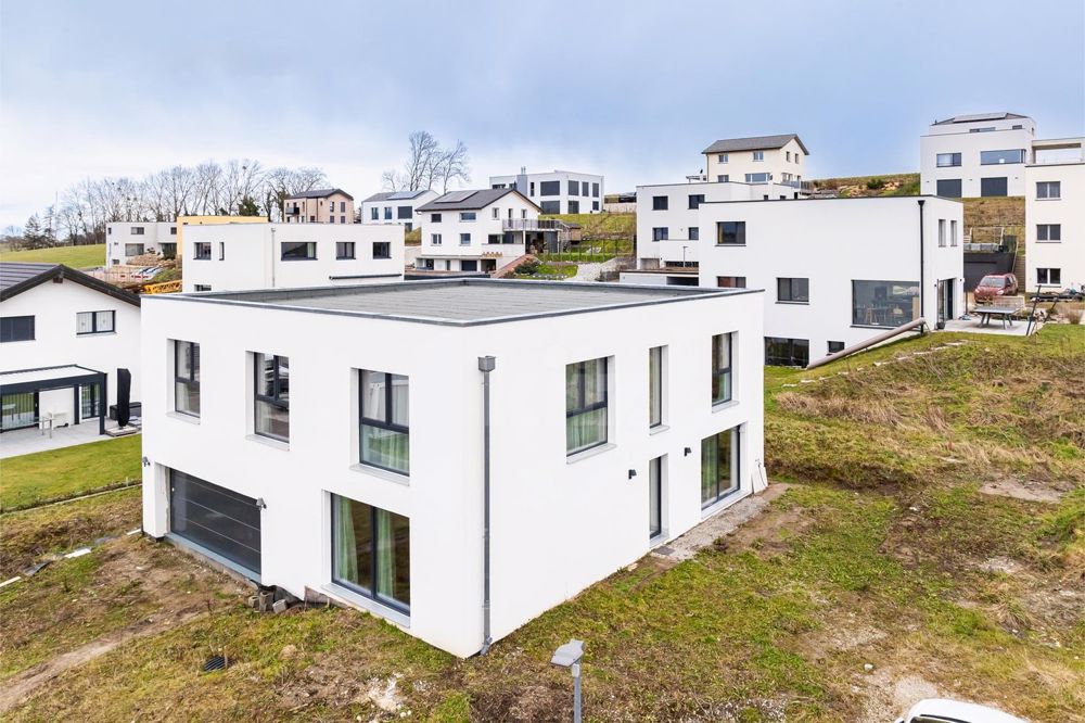 Splendide villa de construction récente avec grand jardin - Bild 1