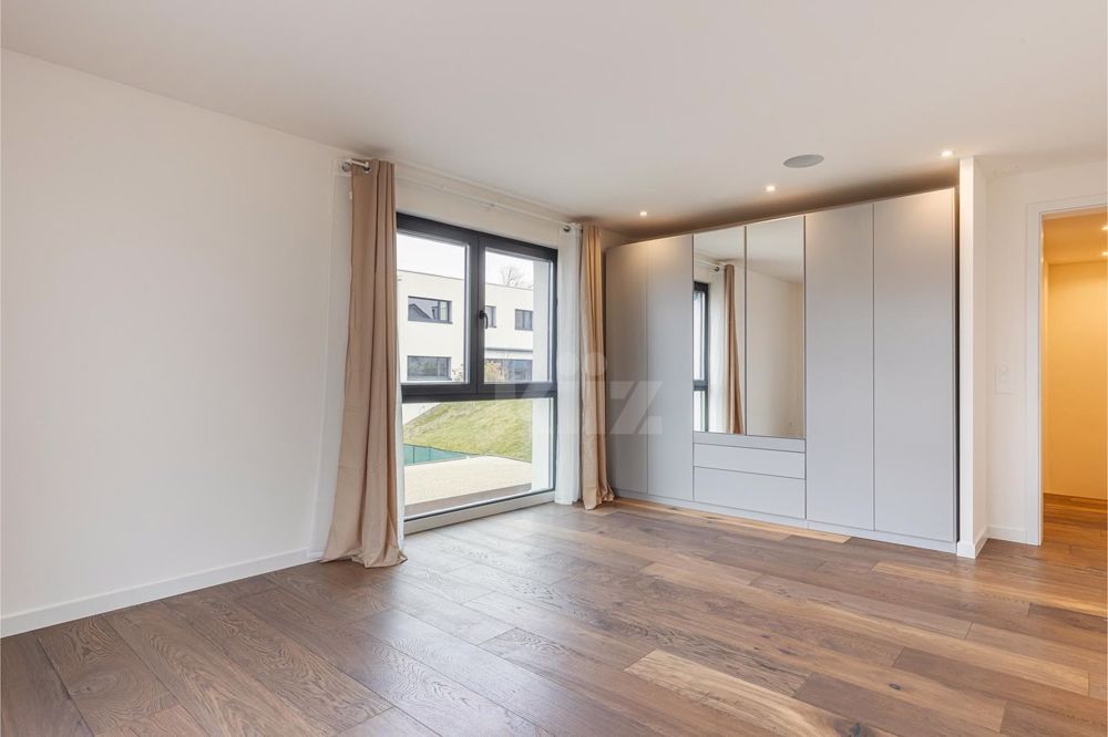Splendide villa de construction récente avec grand jardin - Bild 8