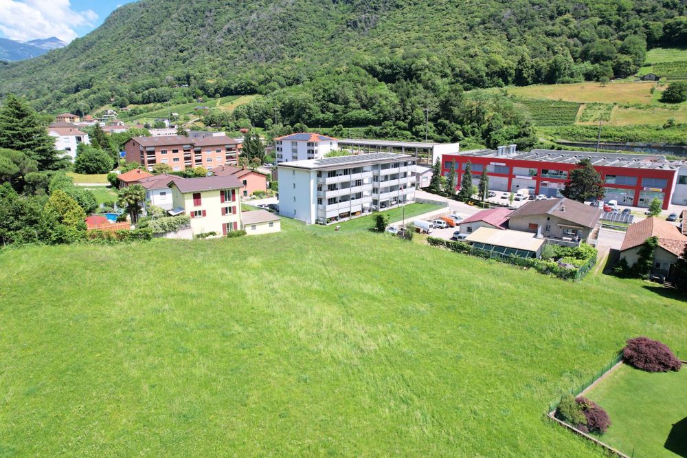 Nuovo spazioso appartamento con comoda terrazza - Bild 1